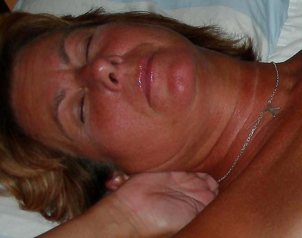 16P Sexy Italian Mature with tan lines (Camaster)