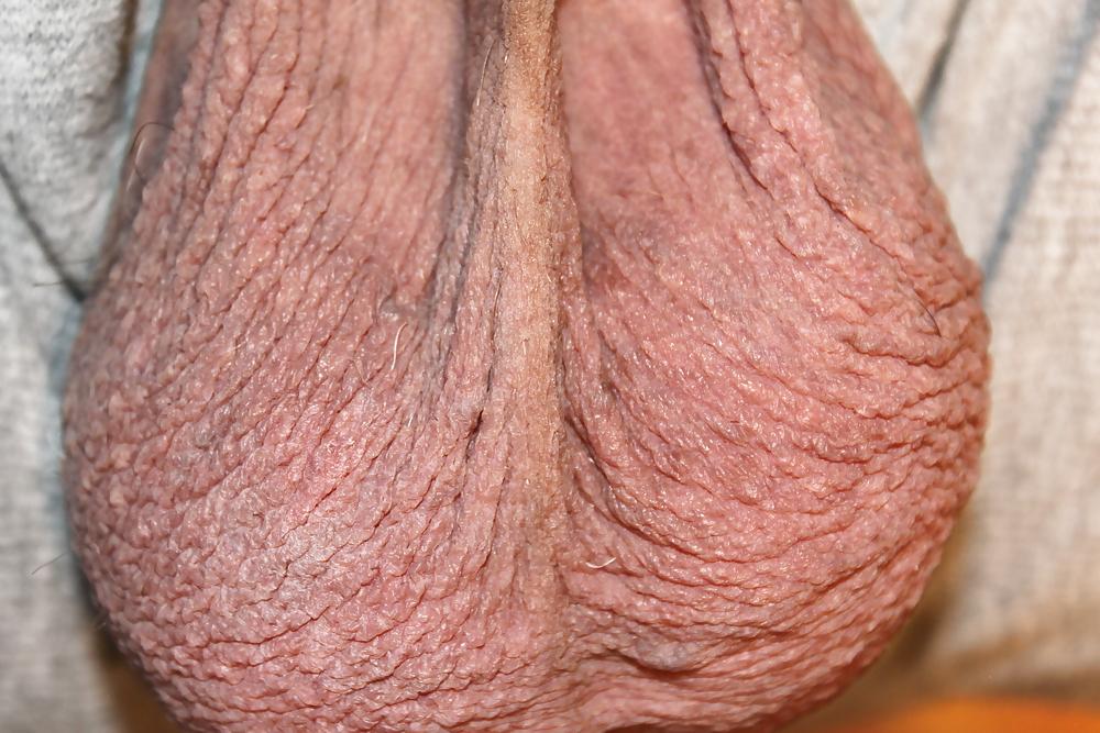 25P Huge cumshot from monster sized balls.  In HD!