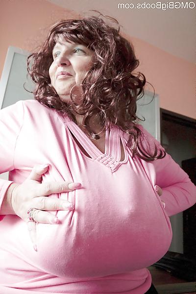 8P Anika Q-cup - Mature BBW Heavy Hangers
