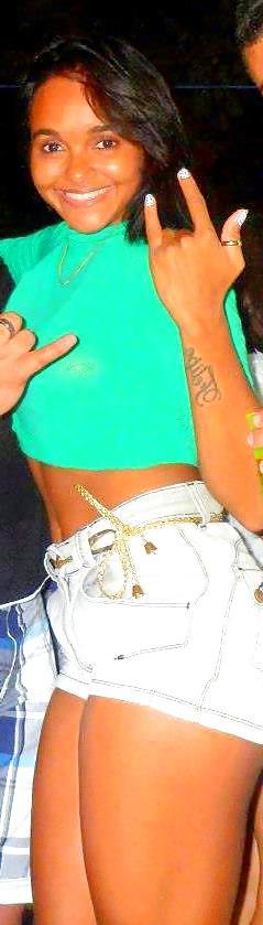10P Alynne Silv dancer friend