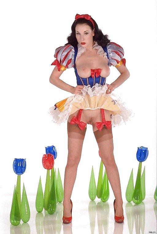 25P Snow White