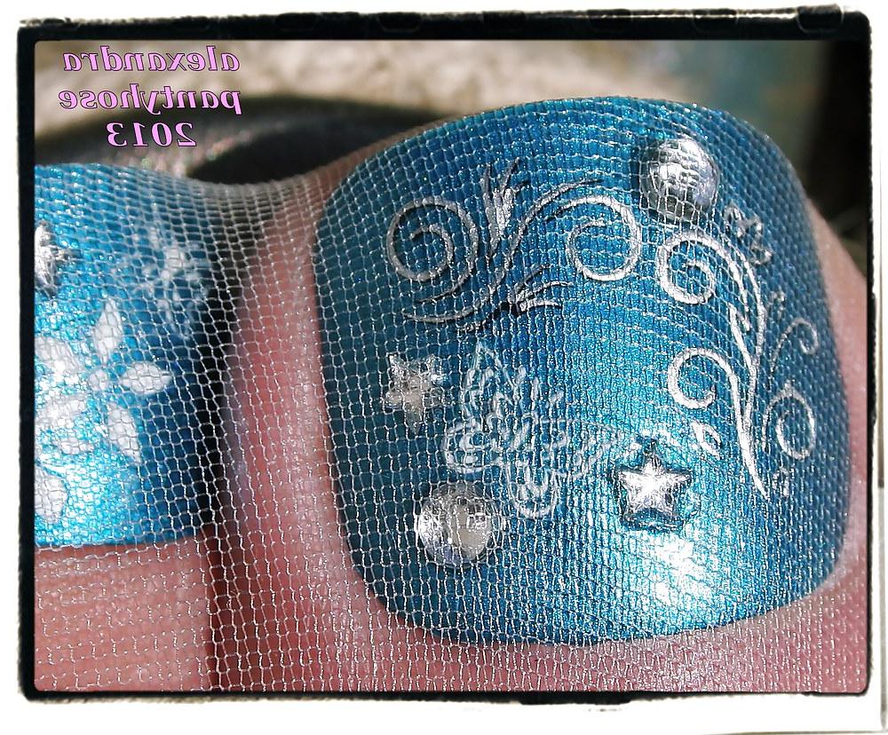 25P My legs and feet pantyhose  close up extreme