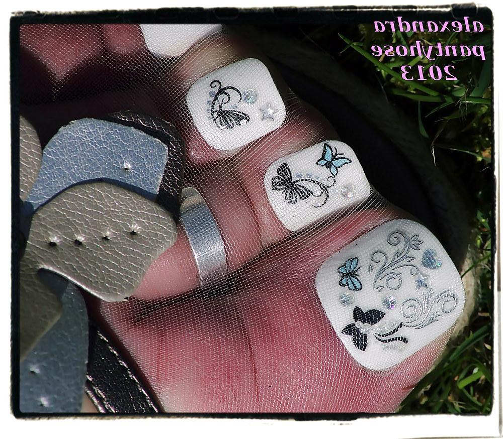 25P My legs and feet pantyhose  close up extreme