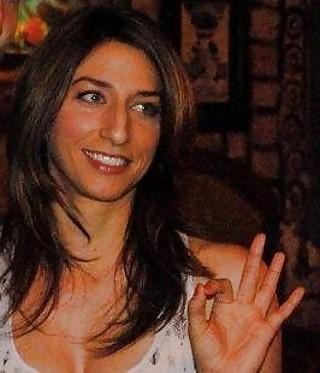 25P Chelsea Peretti - Mojitog