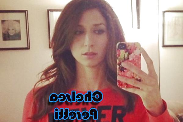 25P Chelsea Peretti - Mojitog