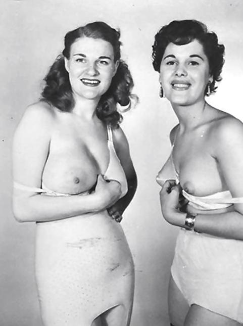 17P KEY - Vintage 15 Women Posing   Having Fun #2