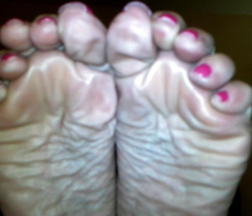 14P Sexy wrinkled sole POV 