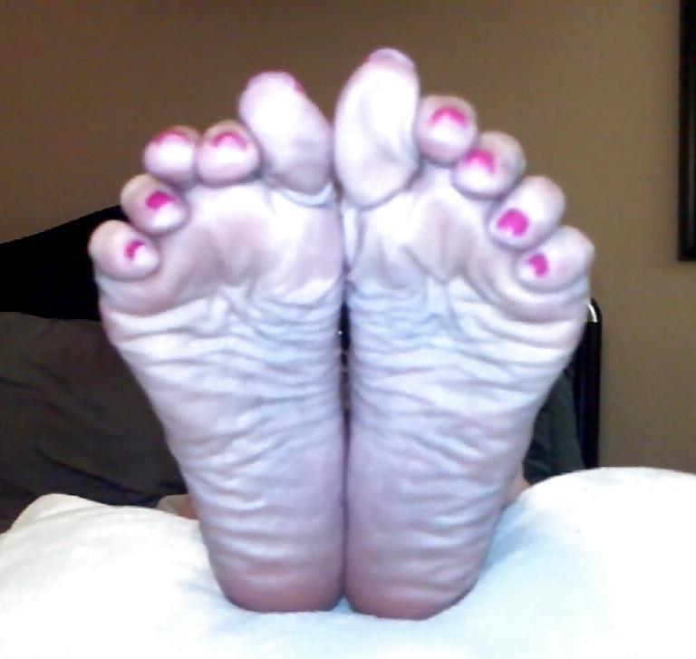 14P Sexy wrinkled sole POV 