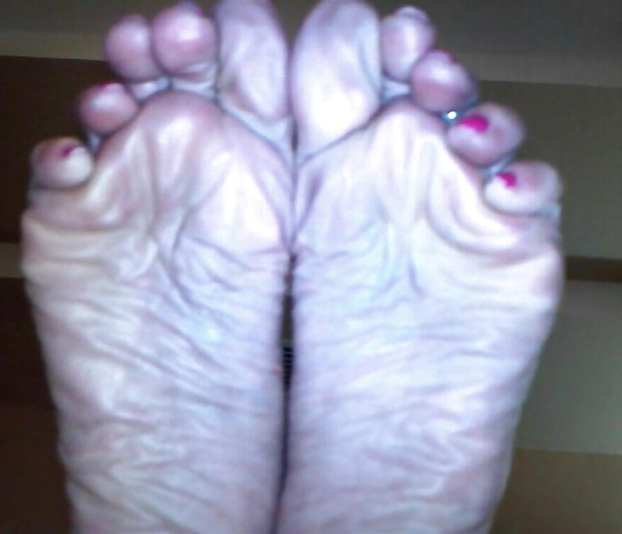 14P Sexy wrinkled sole POV 