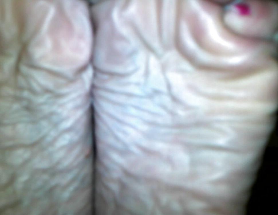 14P Sexy wrinkled sole POV 
