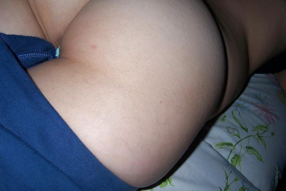25P Hairy Pussy Creampie Pics