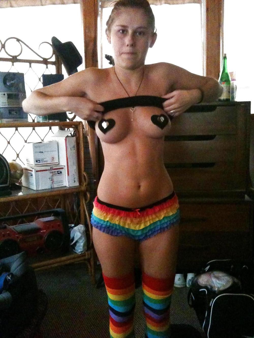 20P She is so hot! found by Birkoffguy