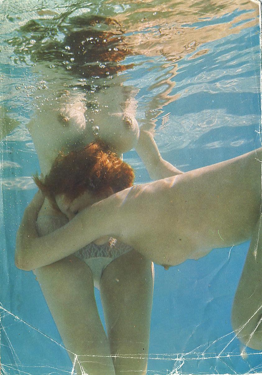 25P Vintage lesbians
