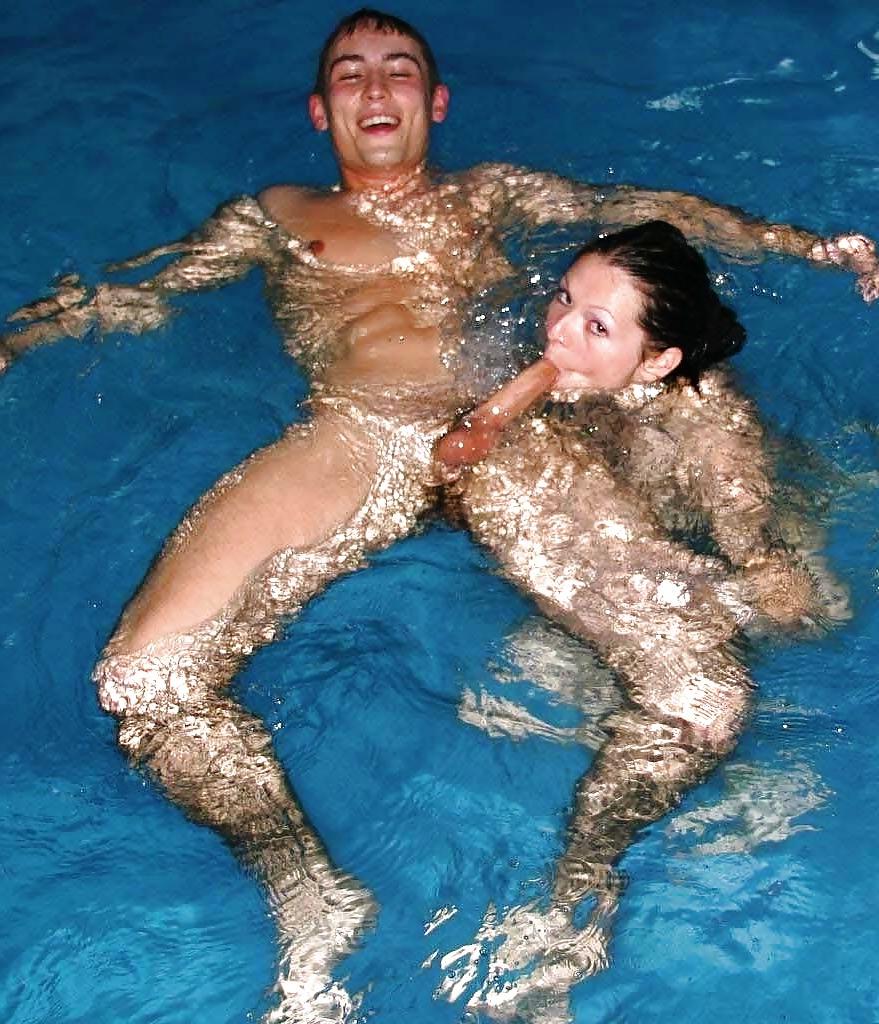 16P Fun at the Pool