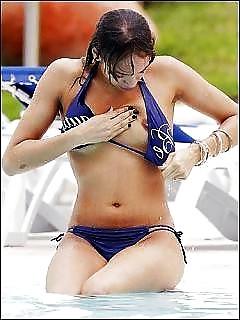 16P Fun at the Pool