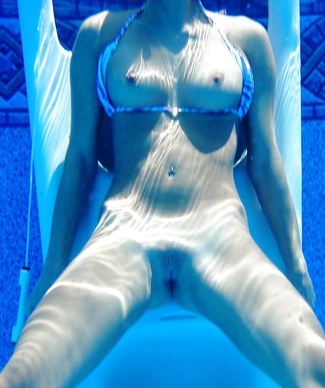 16P Fun at the Pool