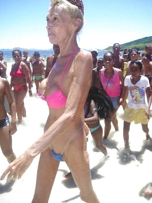 7P HOT GILF LOL