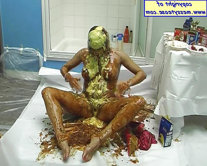 13P Messy blonde girl