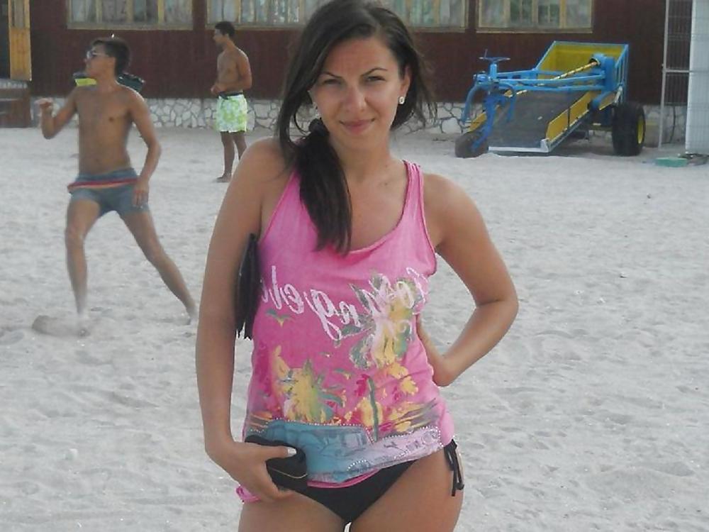 14P Italian girl: Gabriela