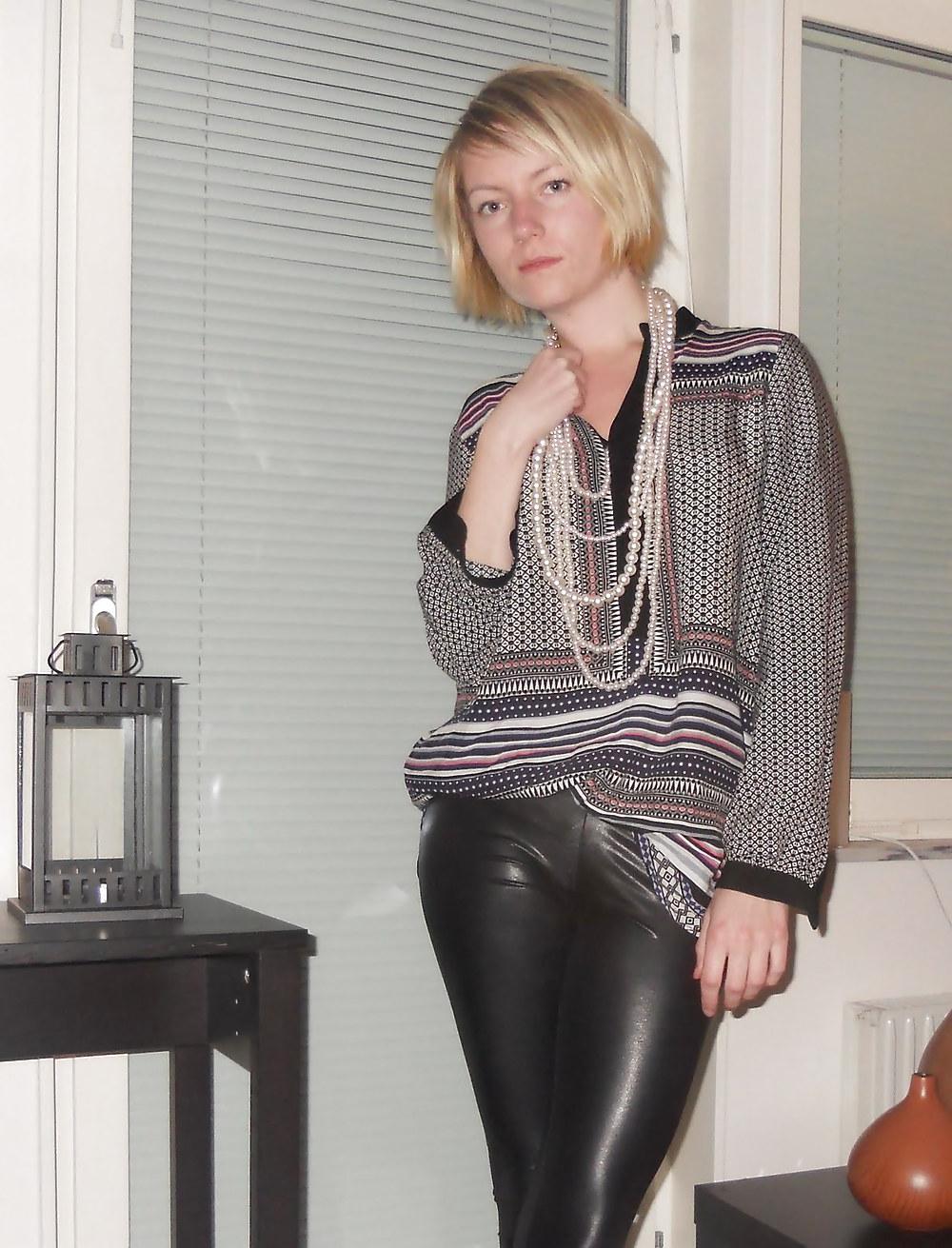 21P Swedish blog chicks
