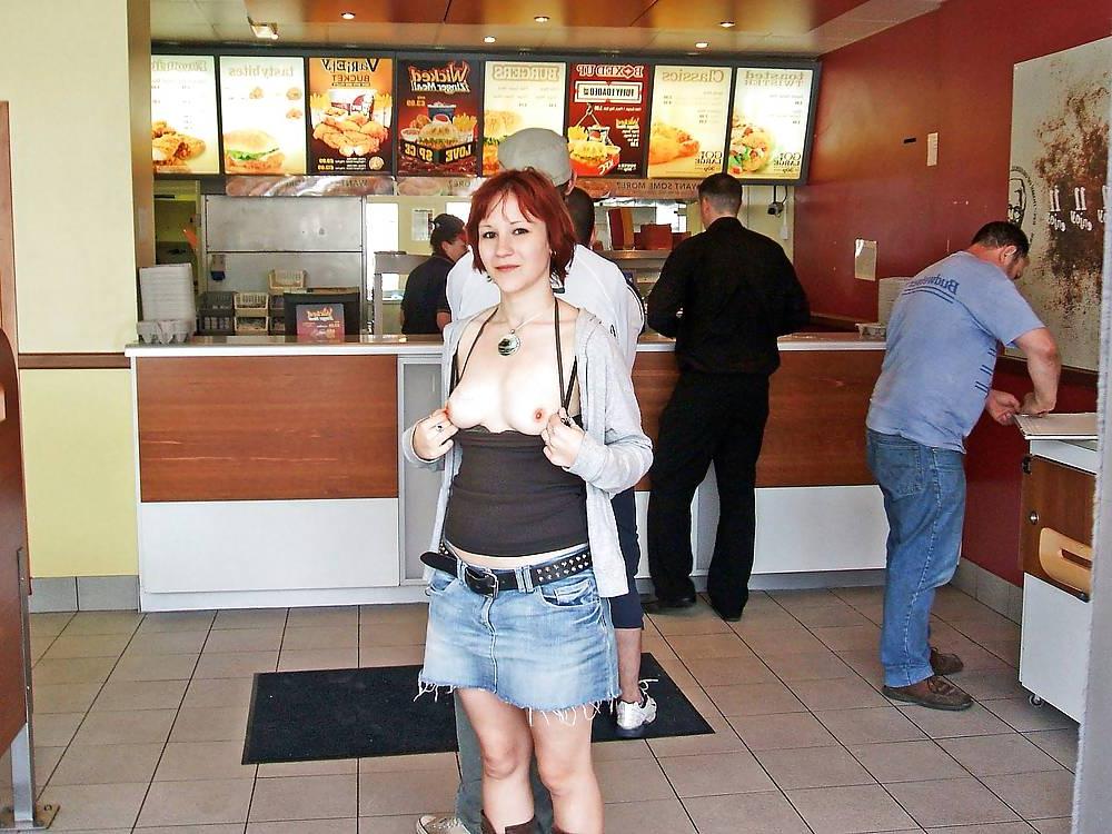 12P UK exhibitionist Sandy