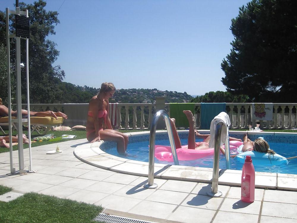 25P Teengirls in the pool