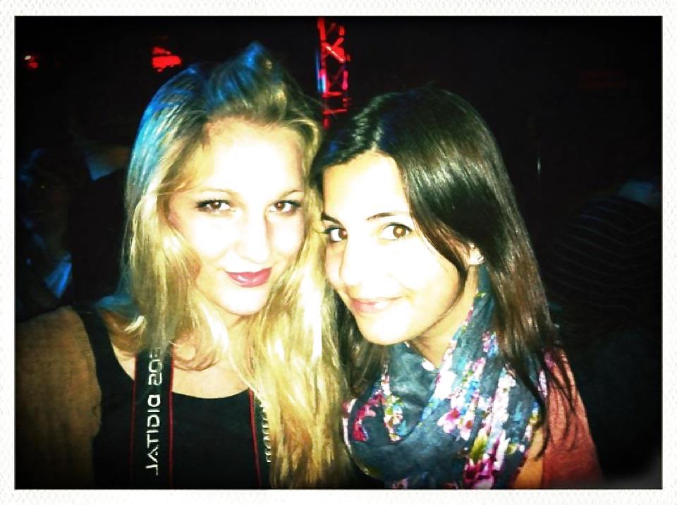 25P Une des mes amies Suisse - One of my swiss friends