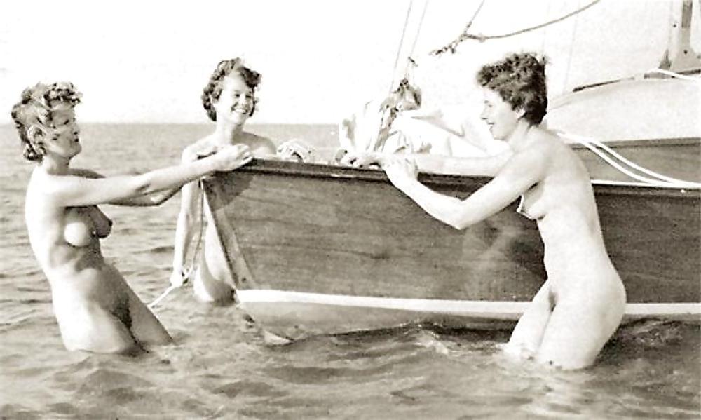 20P Vintage nudist 8.