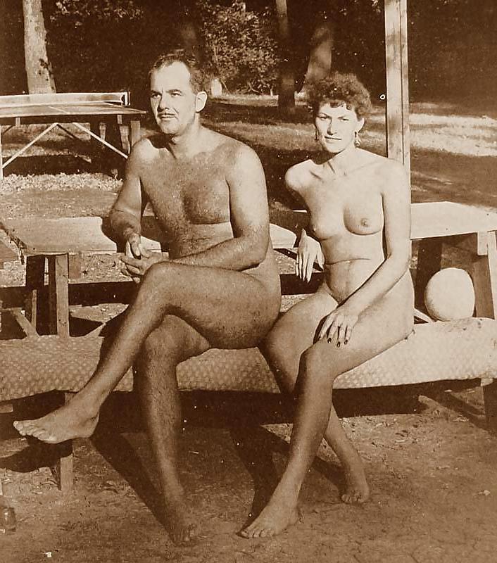 20P Vintage nudist 8.