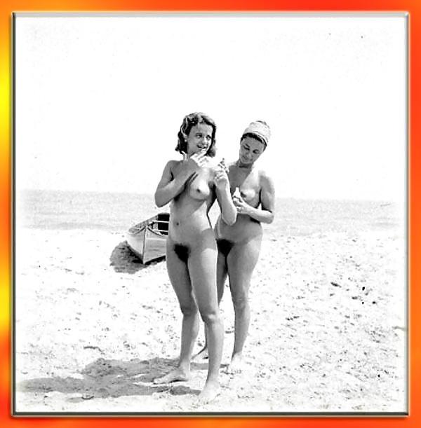 20P Vintage nudist 8.