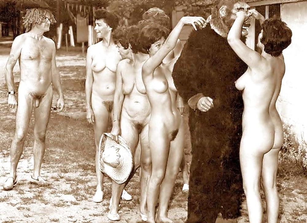 20P Vintage nudist 8.