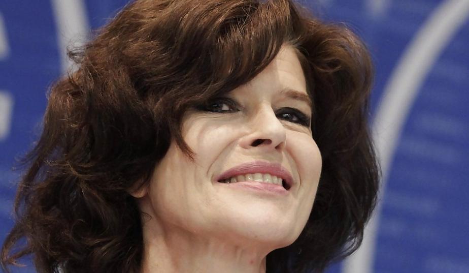 25P Fanny Ardant - Hot & Mature French Actress
