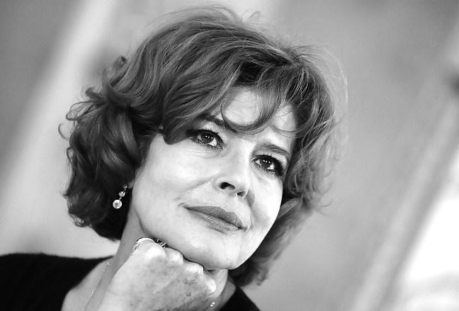 25P Fanny Ardant - Hot & Mature French Actress