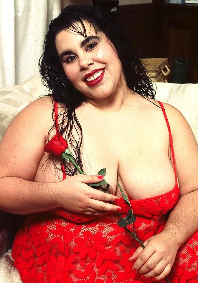 25P Derrie, pretty young plumper