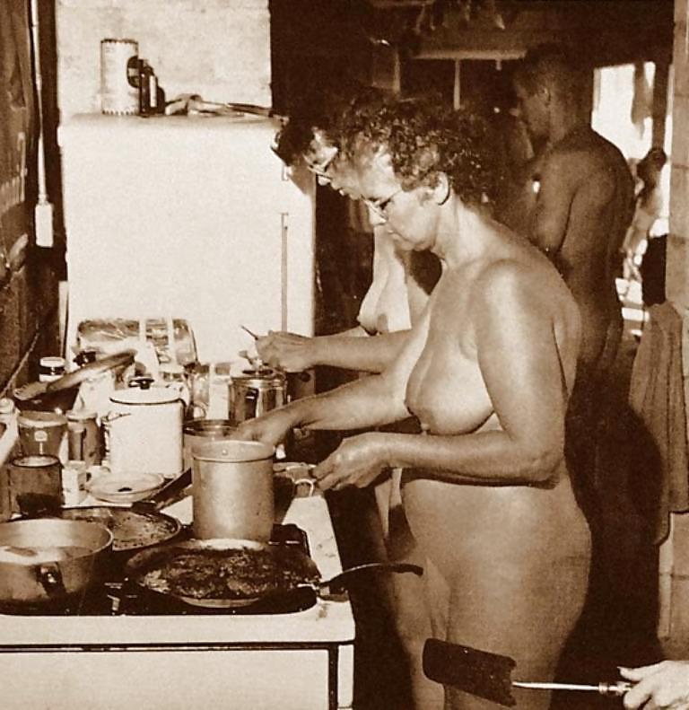 20P Vintage nudist 7.