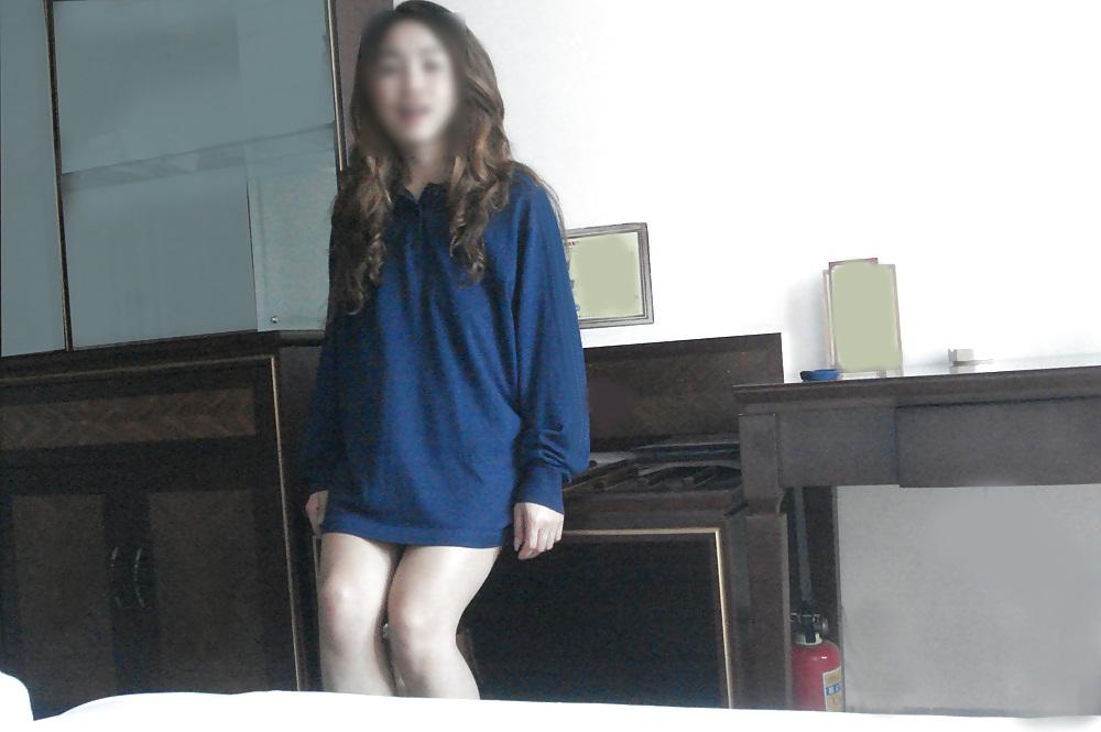 13P Asian Milf Slut Cheats And Gets Creampie