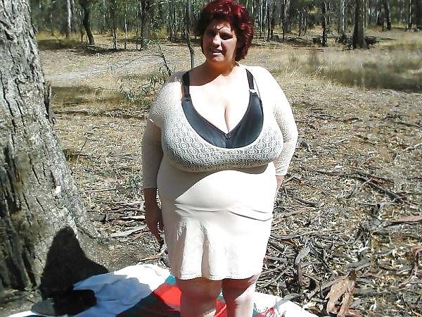 18P AMATEURS MATURES WOMEN & GRANNIES 