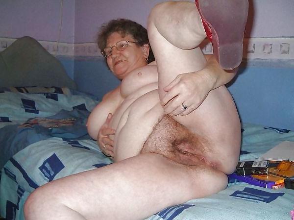 18P AMATEURS MATURES WOMEN & GRANNIES 