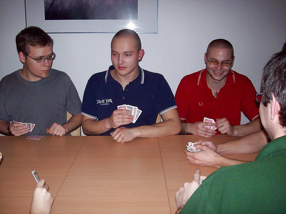 25P Strippoker