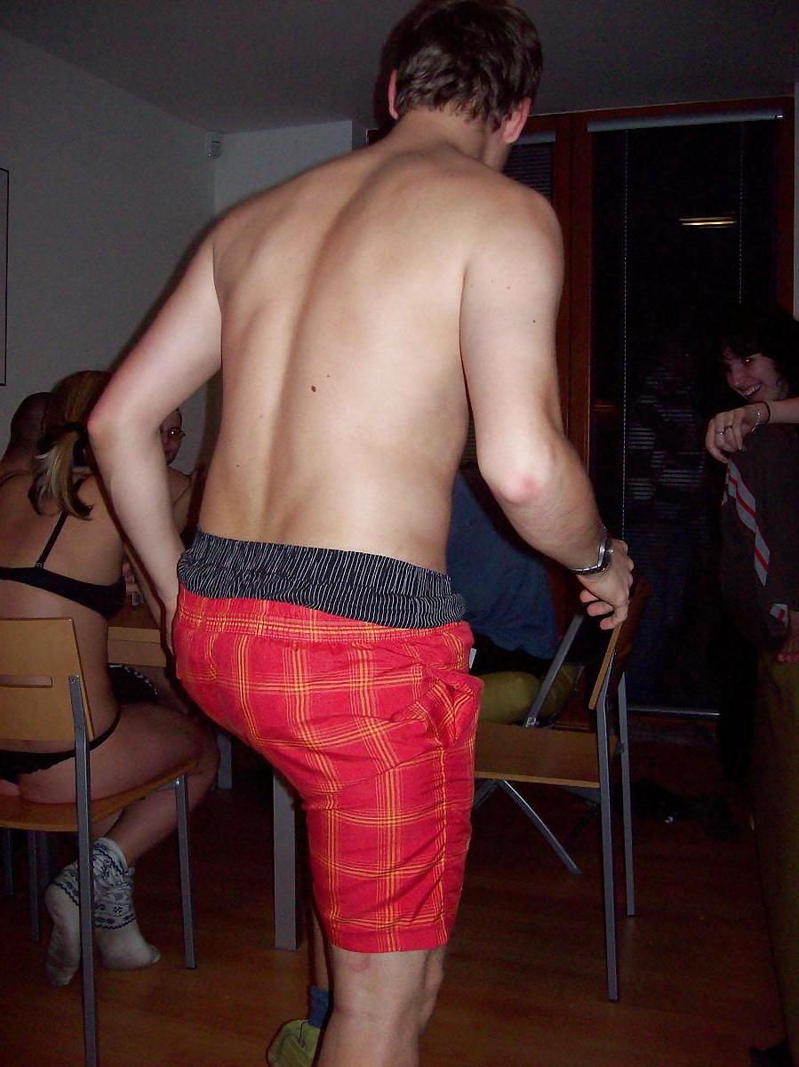25P Strippoker