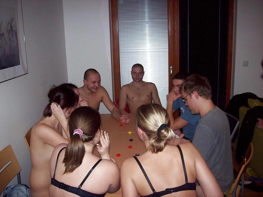 25P Strippoker