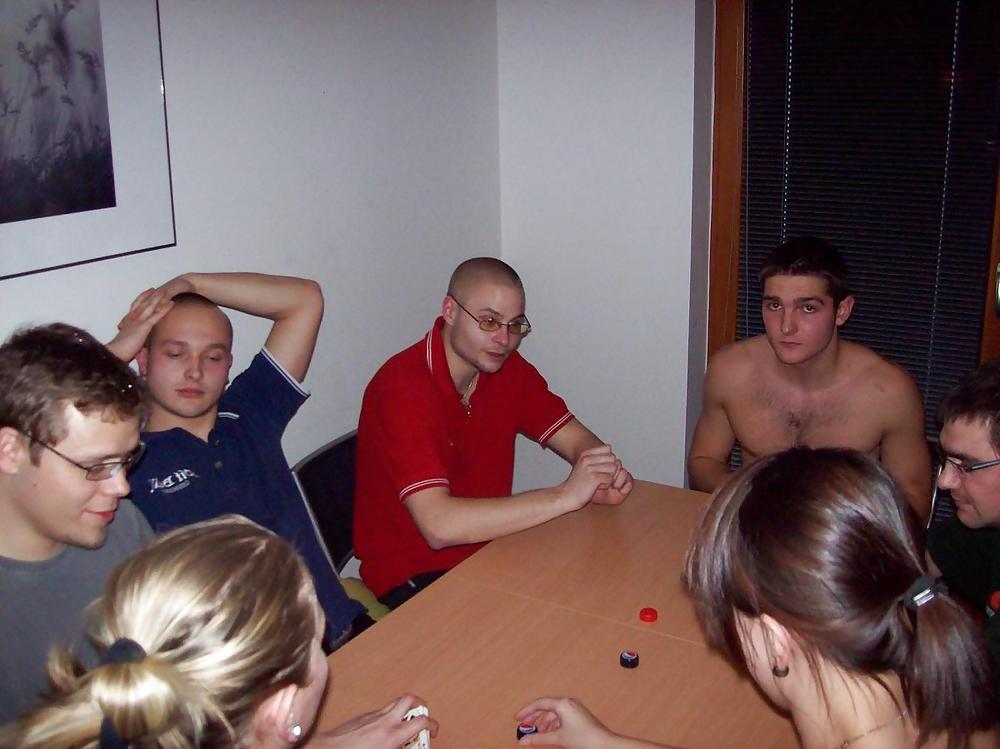 25P Strippoker