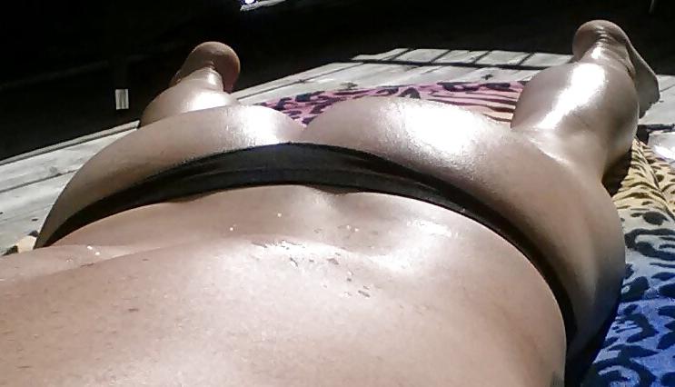 15P Tanning with my g-string feeling so horny in the sun!!!