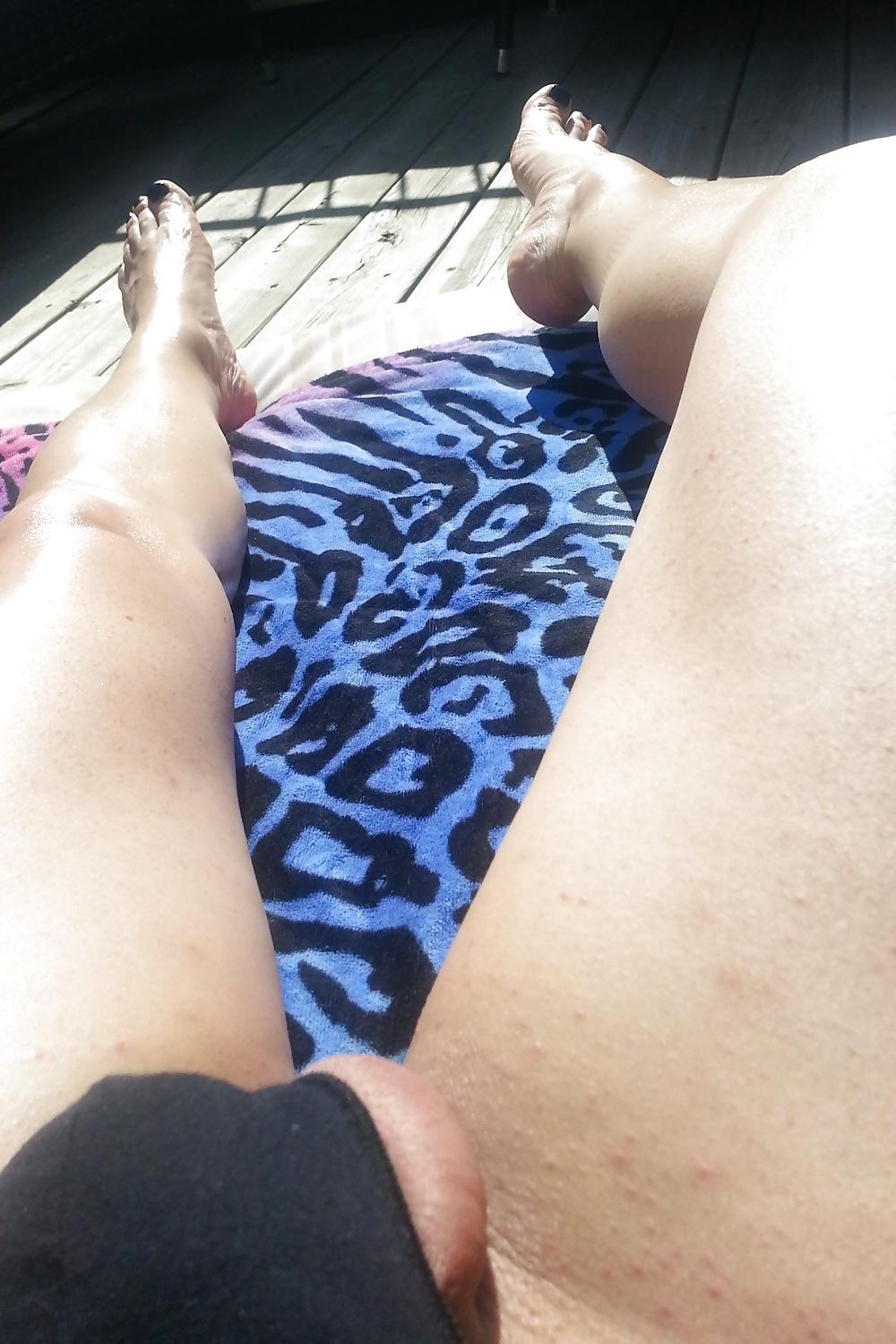 15P Tanning with my g-string feeling so horny in the sun!!!