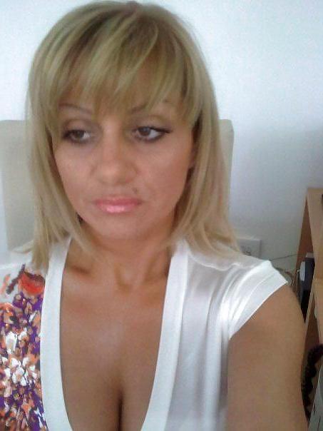 25P Vesna MILF from Serbia VOL. 5