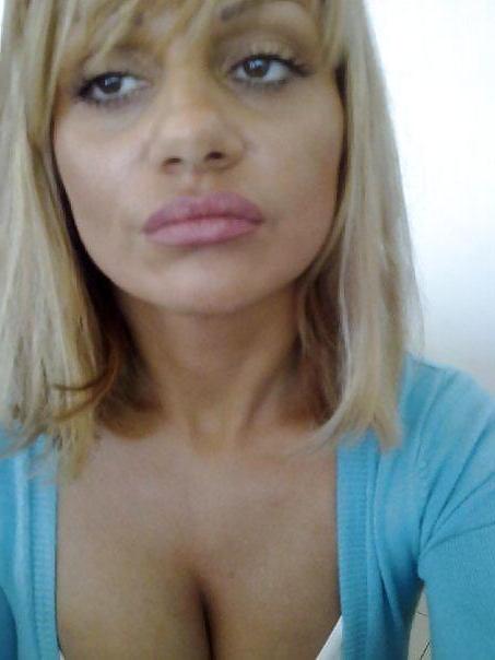 25P Vesna MILF from Serbia VOL. 5