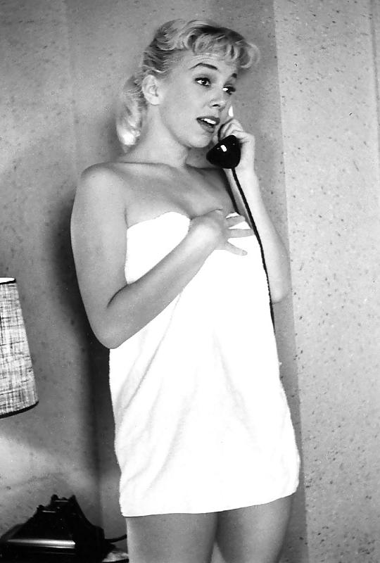 14P Vintage 1950's babe Sally Todd