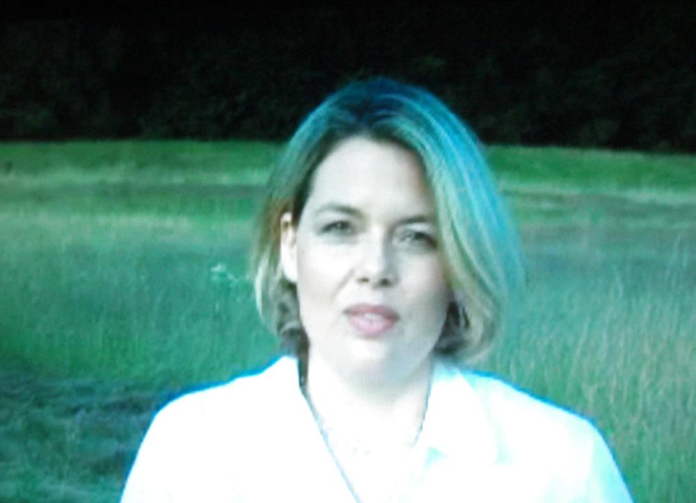 18P Promi-Wichsvorlagen (celebs) VI.2 - Julia Kloeckner