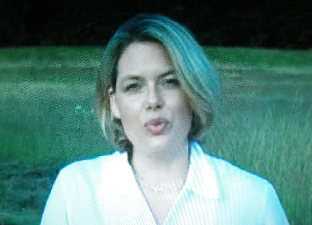18P Promi-Wichsvorlagen (celebs) VI.2 - Julia Kloeckner