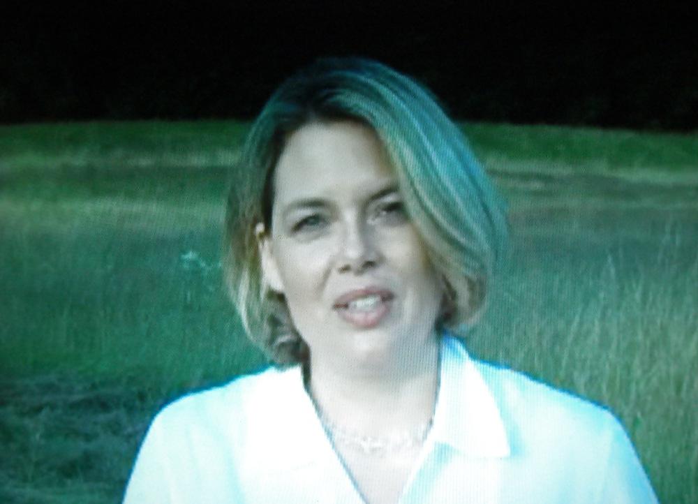 18P Promi-Wichsvorlagen (celebs) VI.2 - Julia Kloeckner